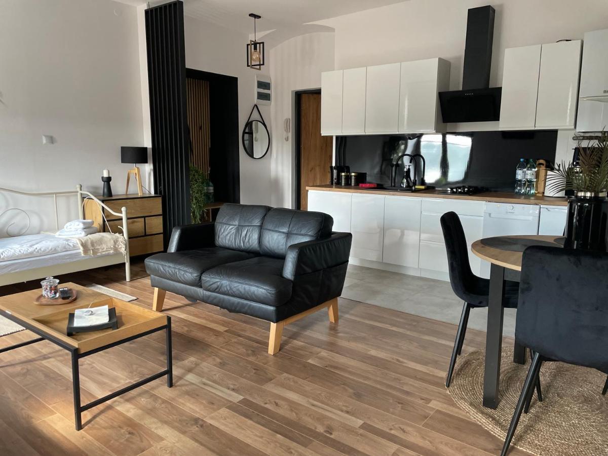 Apartamenty Luczkowskiego Z Widokiem Na Studnie 2 Хелм Экстерьер фото